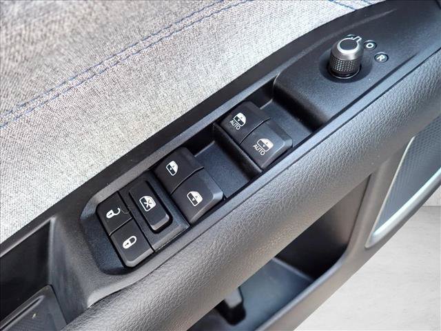 Used 2022 Jeep Compass Latitude w/ Convenience Group AWD/4WD image 12