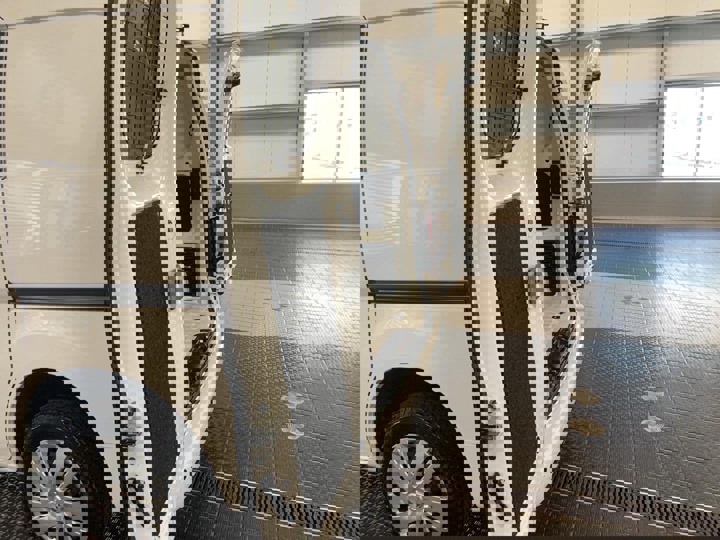 Used 2021 Nissan NV200 SV w/ Sliding Door Glass Package image 7