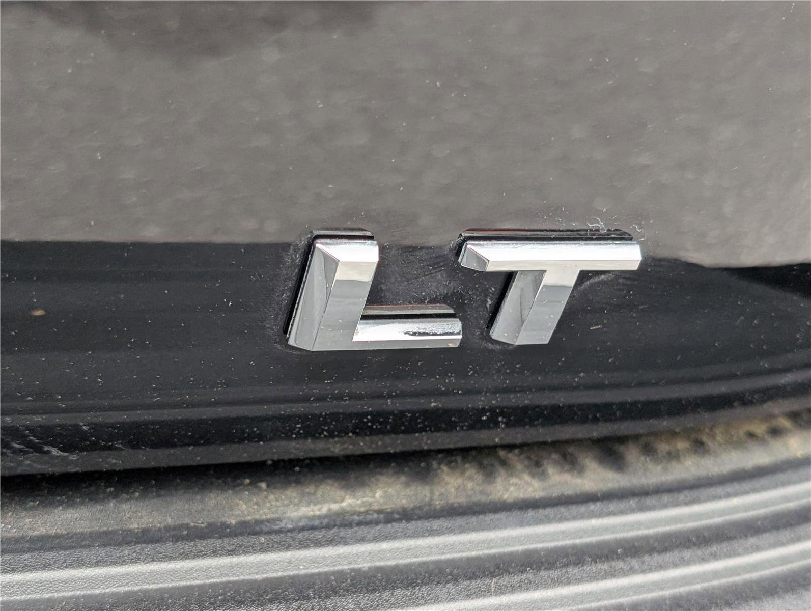 Used 2023 Chevrolet Tahoe LT w/ Luxury Package AWD/4WD image 10