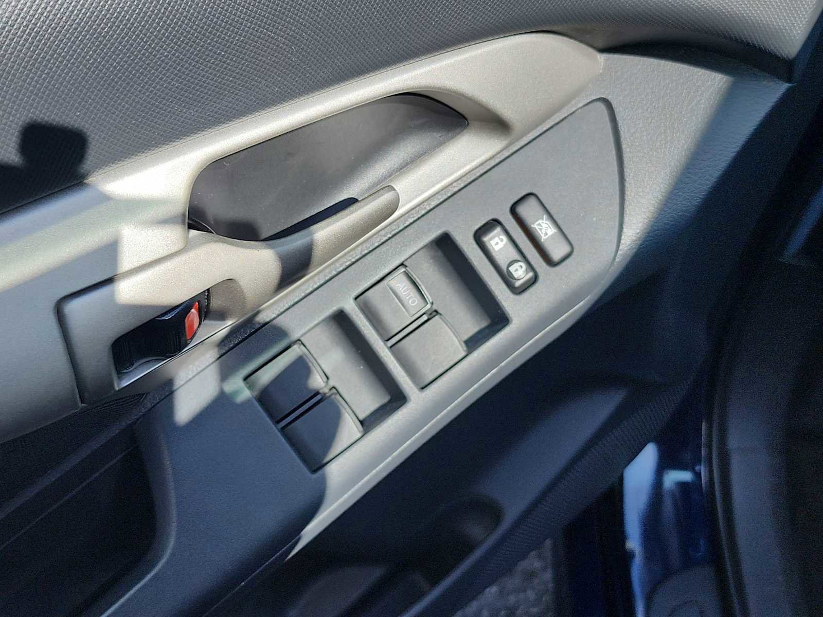 Used 2009 Toyota Matrix S image 14