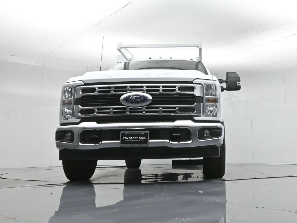 New 2026 Ford F350 XL w/ XL Chrome Package RWD image 54