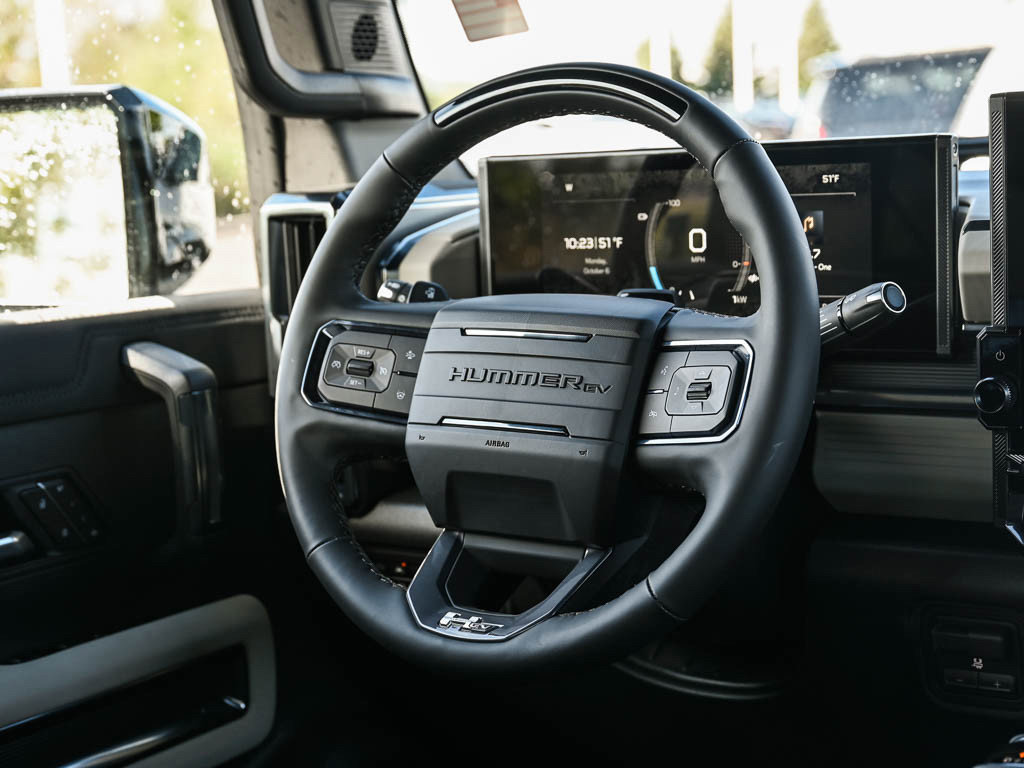 New 2026 GMC Hummer EV 4x4 Crew Cab w/ LPO, Dark Essentials Package image 12