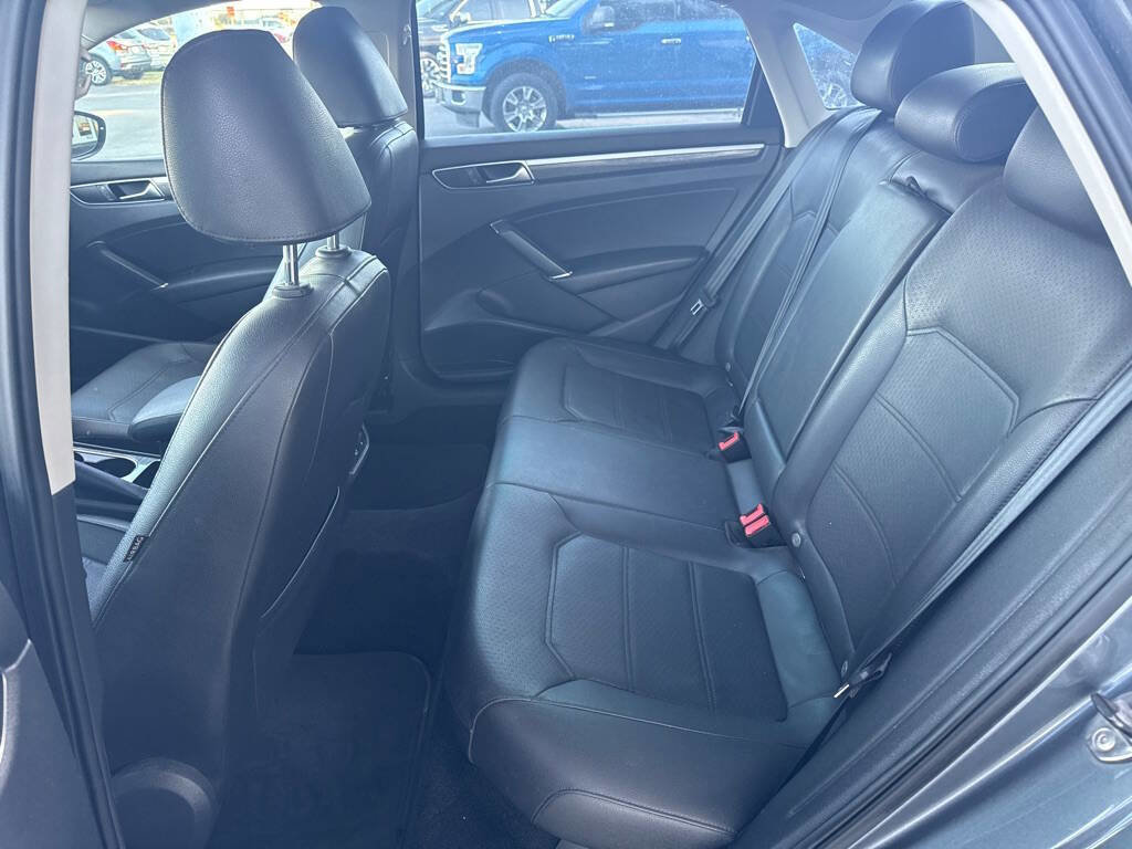 Used 2017 Volkswagen Passat 1.8T SE image 15