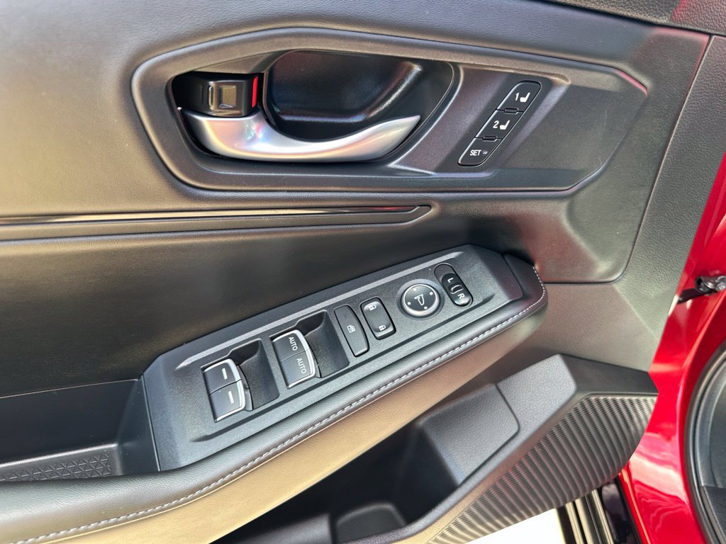 Used 2025 Honda Accord Sport image 15