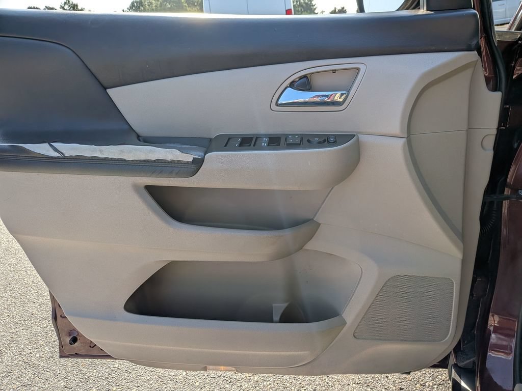 Used 2017 Honda Odyssey SE image 34