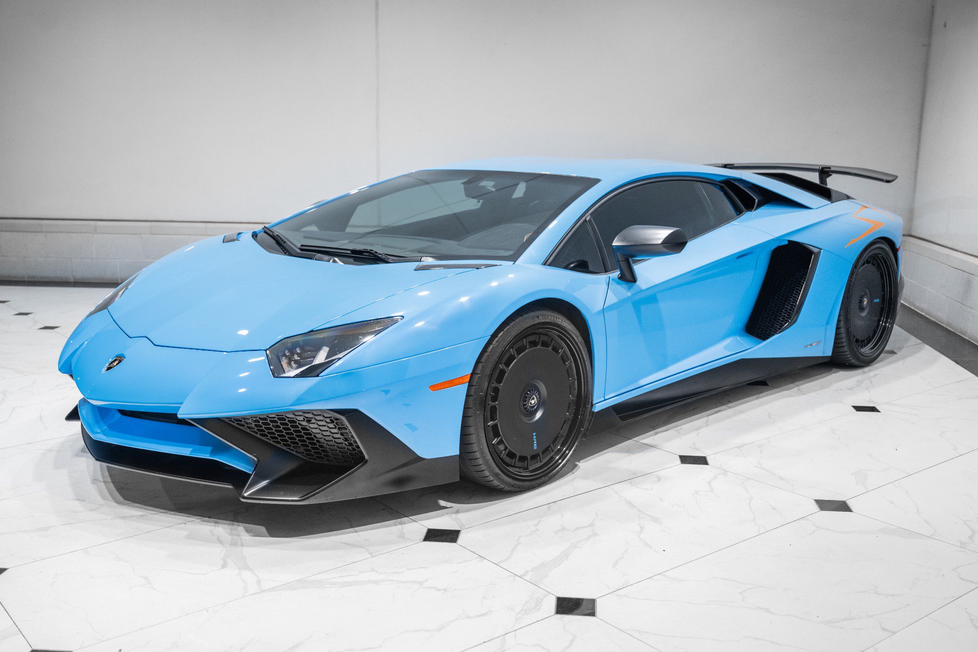 Used 2017 Lamborghini Aventador LP 750-4 AWD/4WD image 5
