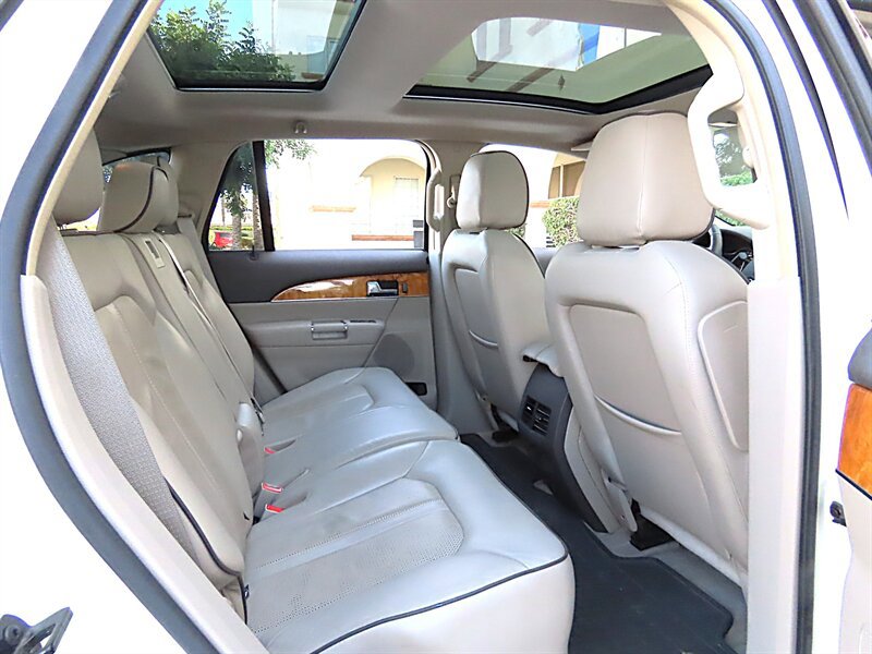 Used 2013 Lincoln MKX FWD image 22