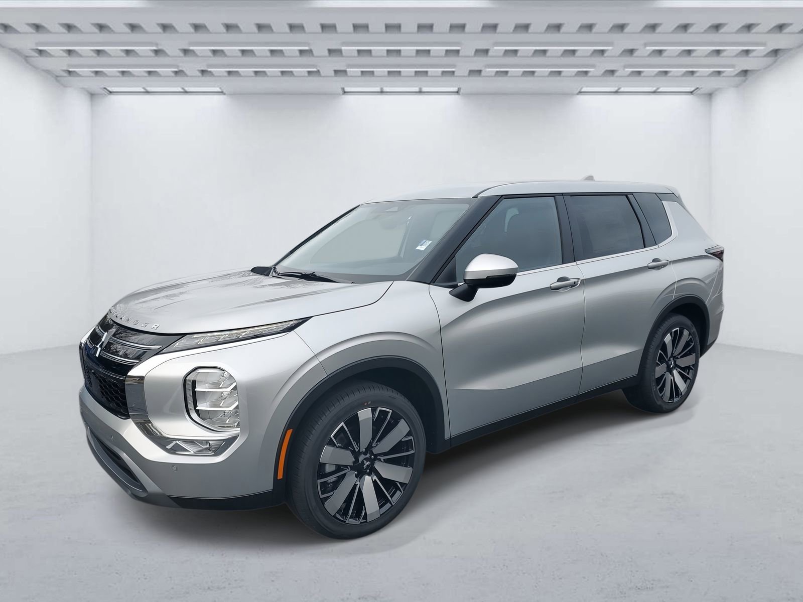 New 2026 Mitsubishi Outlander SE image 2