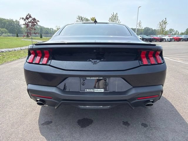 Certified 2024 Ford Mustang Coupe RWD image 8