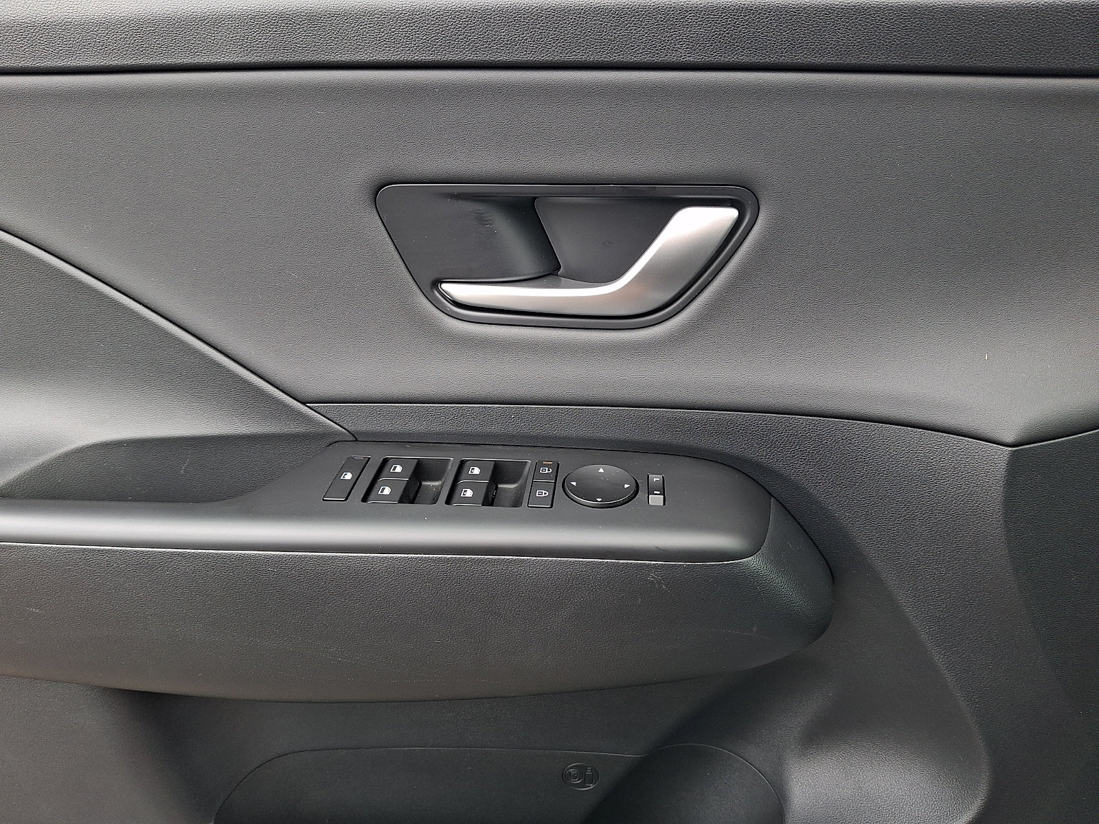 Certified 2026 Hyundai Kona SEL Premium AWD/4WD image 12