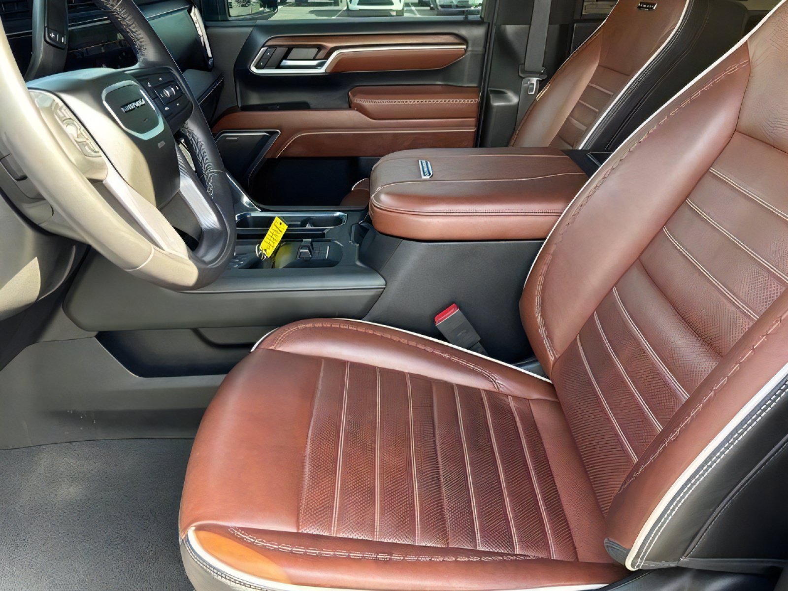 Used 2025 GMC Sierra 2500 Denali Ultimate w/ Max Trailering Package AWD/4WD image 21