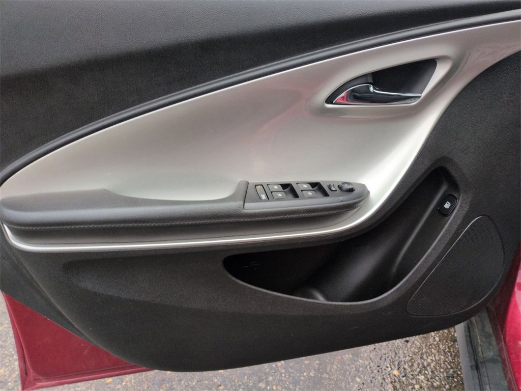 Used 2015 Chevrolet Volt Base image 14