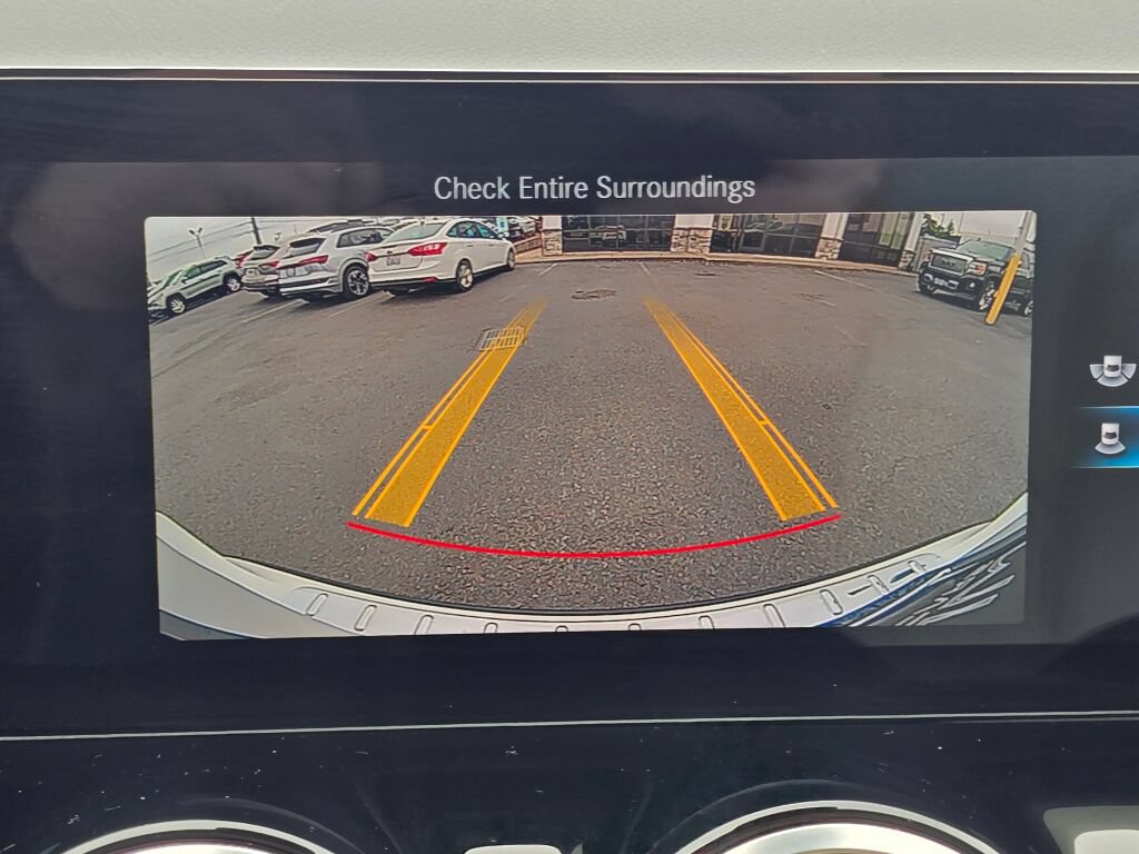 Used 2022 Mercedes-Benz GLA 250 4MATIC image 33