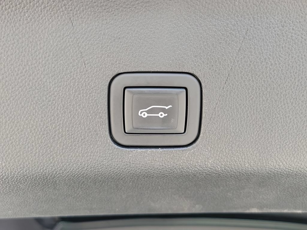 Certified 2023 Chevrolet Tahoe High Country AWD/4WD image 10