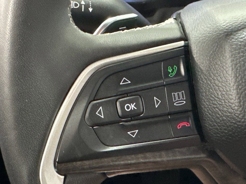 Used 2023 Jeep Grand Cherokee L Limited image 5