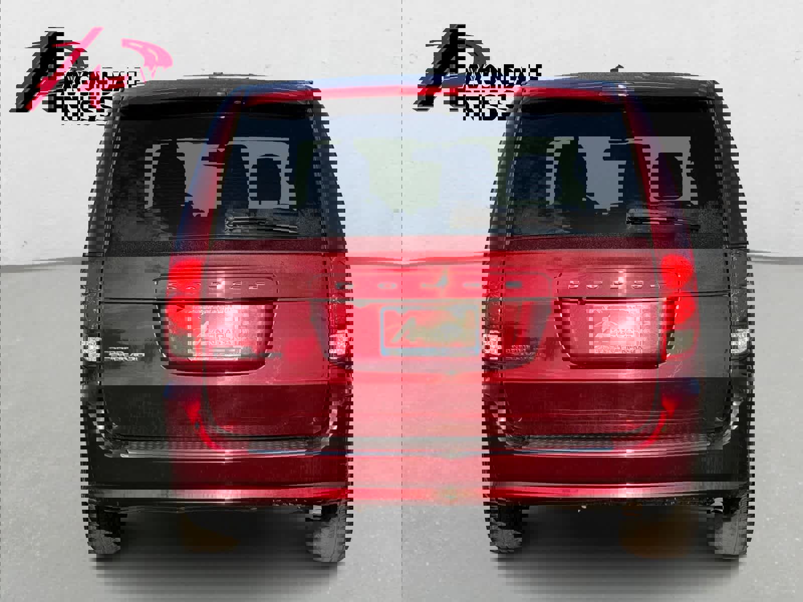 Used 2018 Dodge Grand Caravan SE w/ UConnect Hands-Free Group image 5