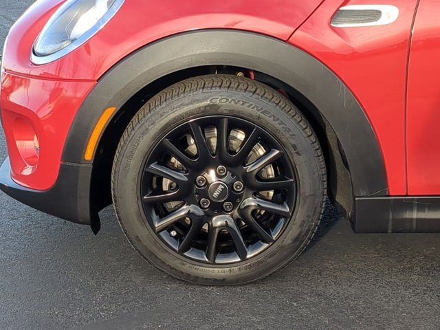 Used 2018 MINI Cooper 2-Door Hardtop image 7