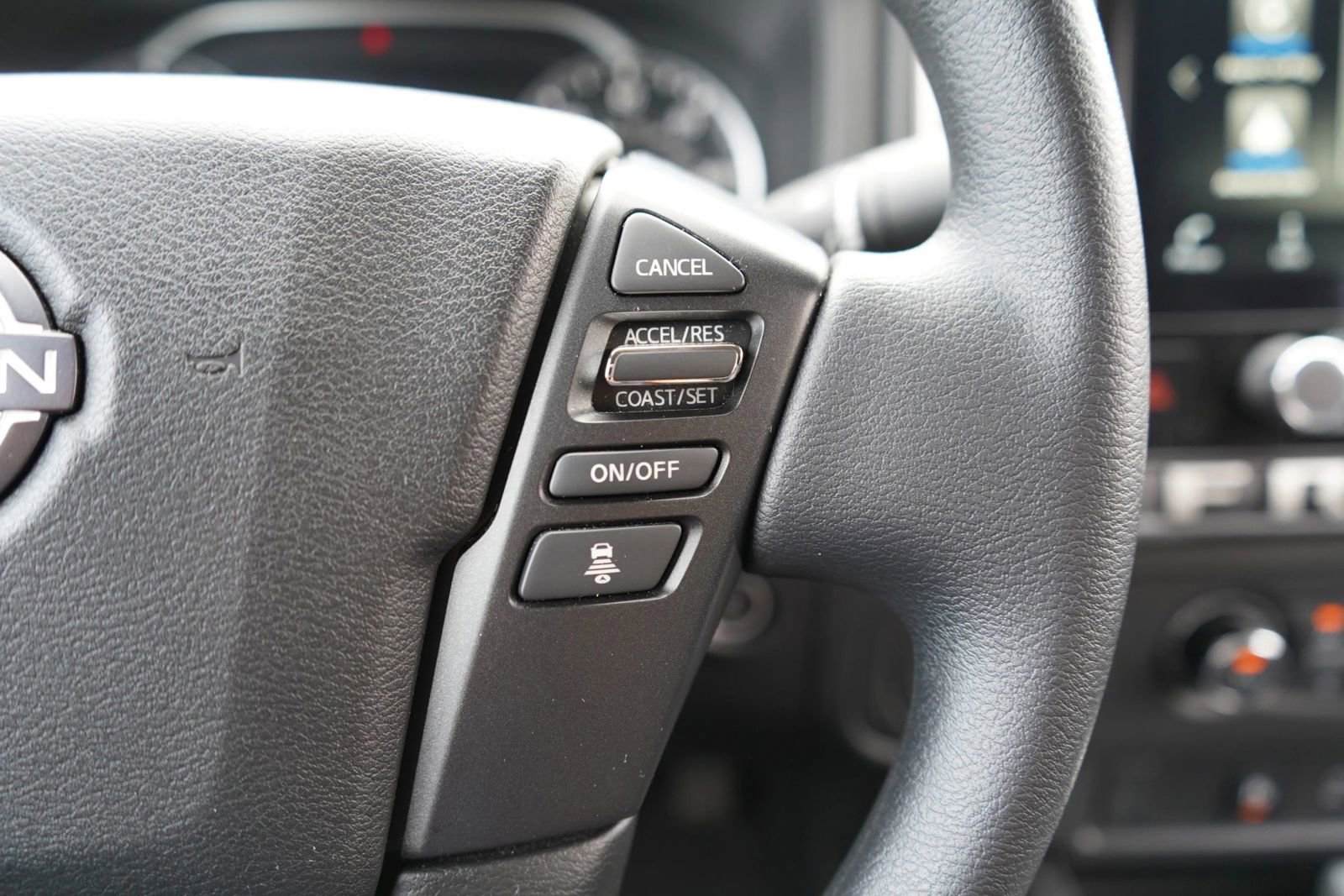 Used 2025 Nissan Frontier SV RWD image 13