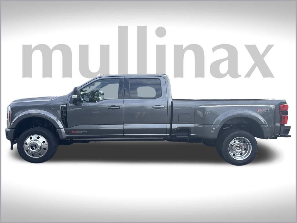 New 2026 Ford F450 Platinum w/ FX4 Off-Road Package image 9