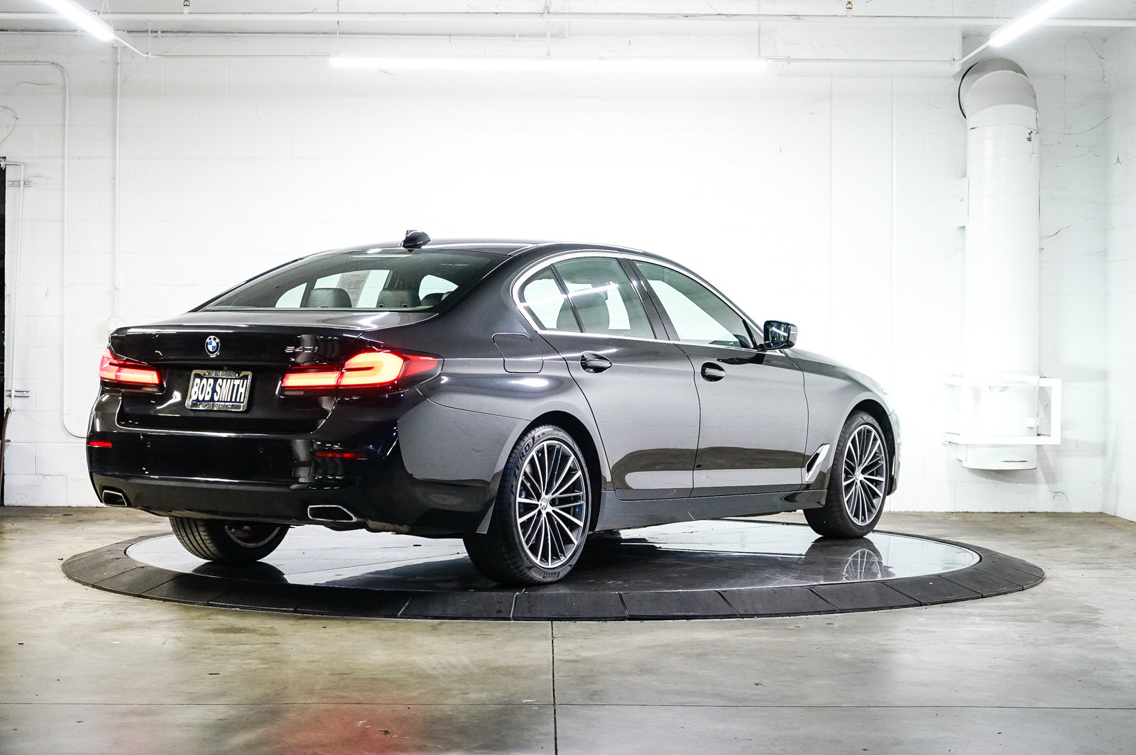Certified 2023 BMW 540i w/ Premium Package RWD image 6