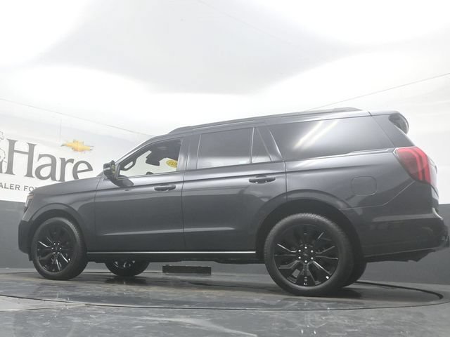 Used 2025 Ford Expedition Platinum w/ Stealth Appearance Package AWD/4WD image 57