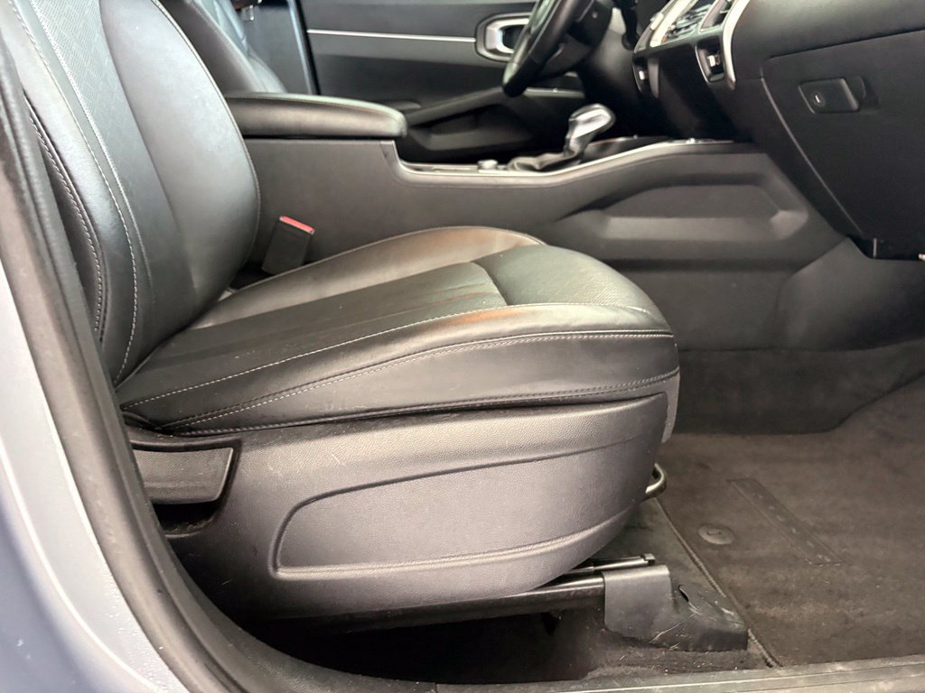 Used 2022 Kia Sorento S FWD image 39