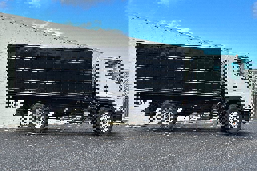 New 2023 Chevrolet Low Cab Forward 7500XD RWD image 3