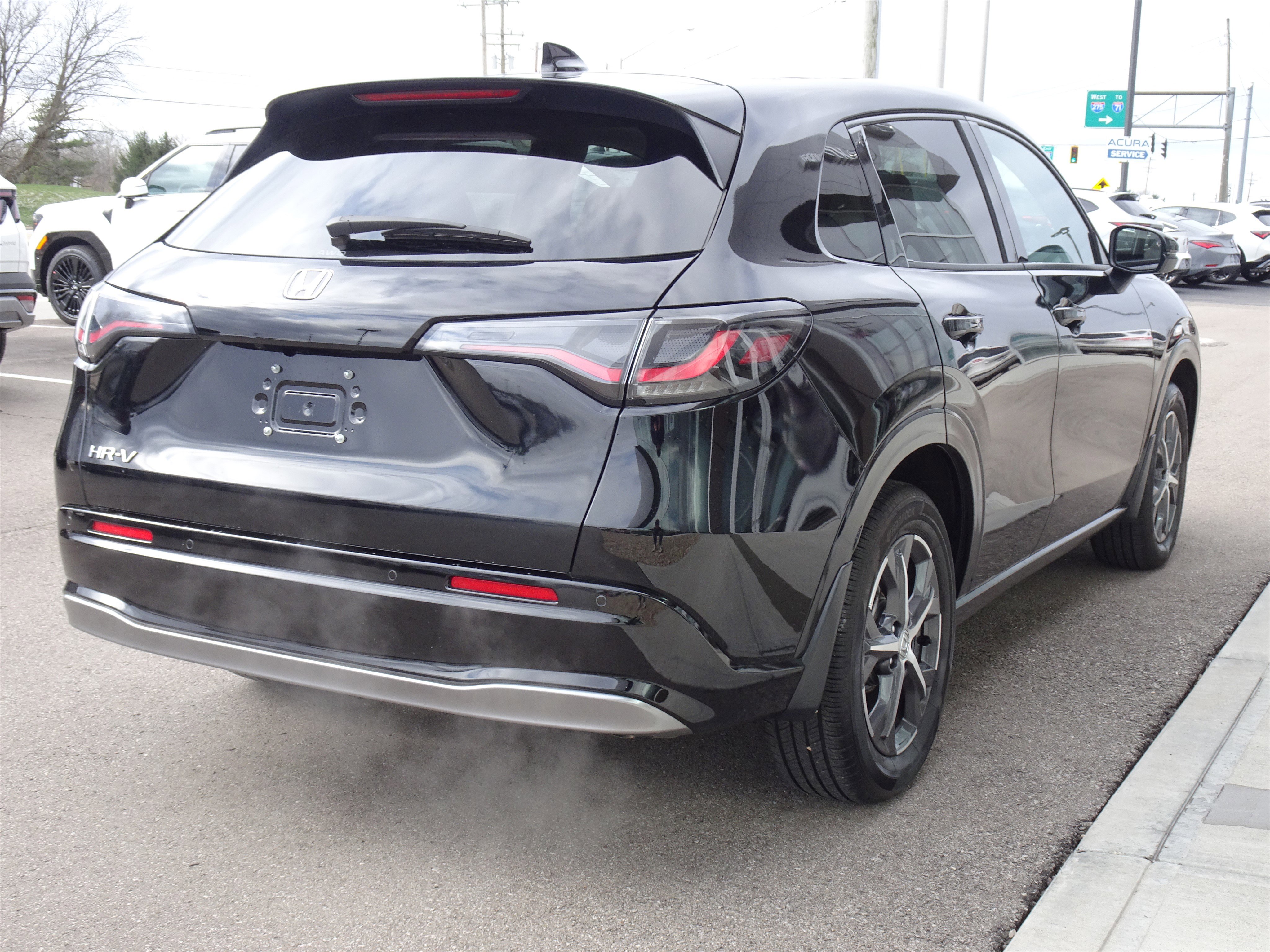 Used 2025 Honda HR-V EX-L image 5