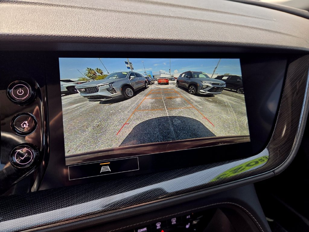 Used 2023 Buick Envision Essence AWD/4WD image 33