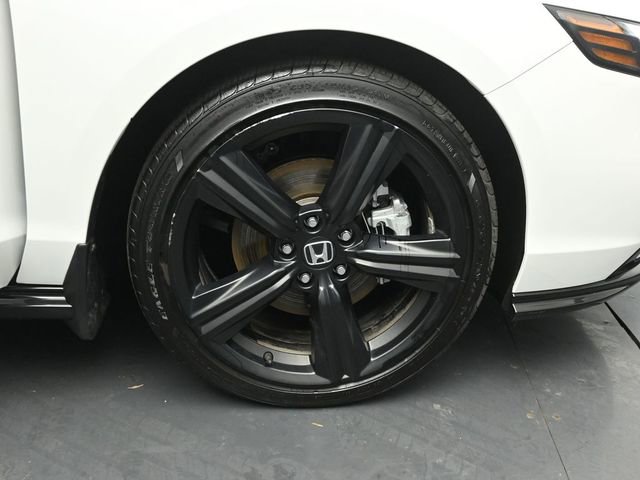 Used 2025 Honda Accord Sport image 33