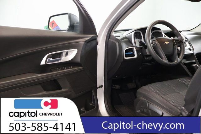 Used 2017 Chevrolet Equinox LS image 9