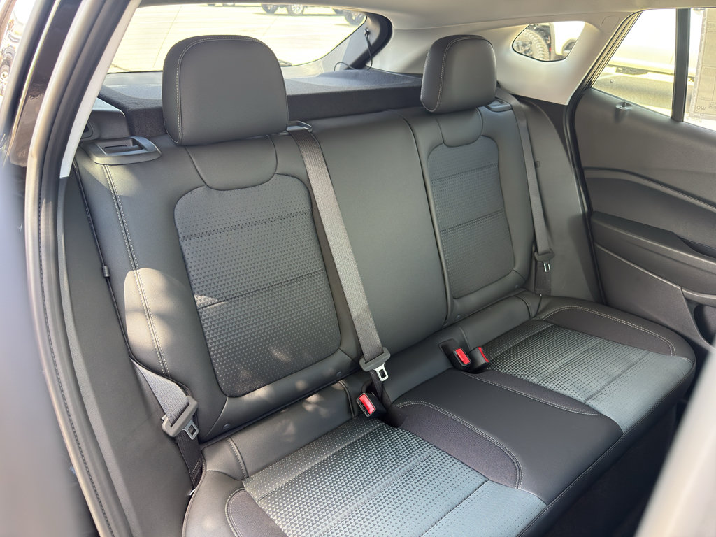 New 2026 Chevrolet Trax LT w/ Driver Confidence Package FWD image 35