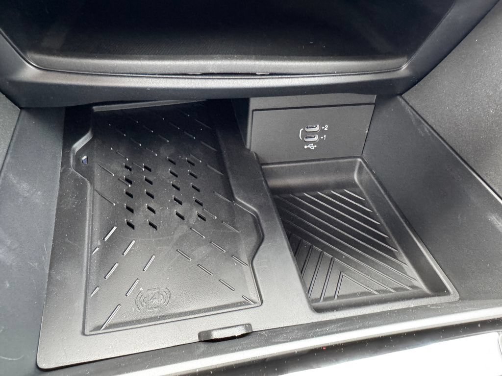 New 2026 Chrysler Pacifica Limited FWD image 20
