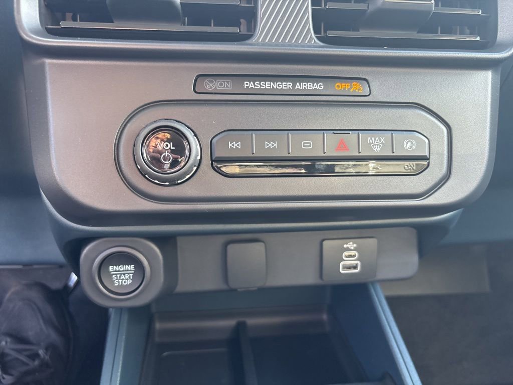 New 2025 Ford Maverick XLT w/ XLT Luxury Package image 16