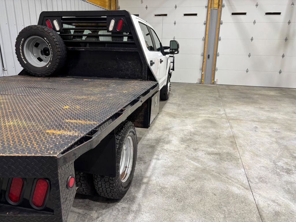 Used 2019 Ford F350 XL w/ Power Equipment Group image 10