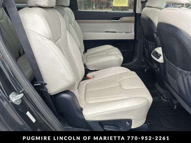 Used 2020 Hyundai Palisade SEL w/ Premium Package image 15