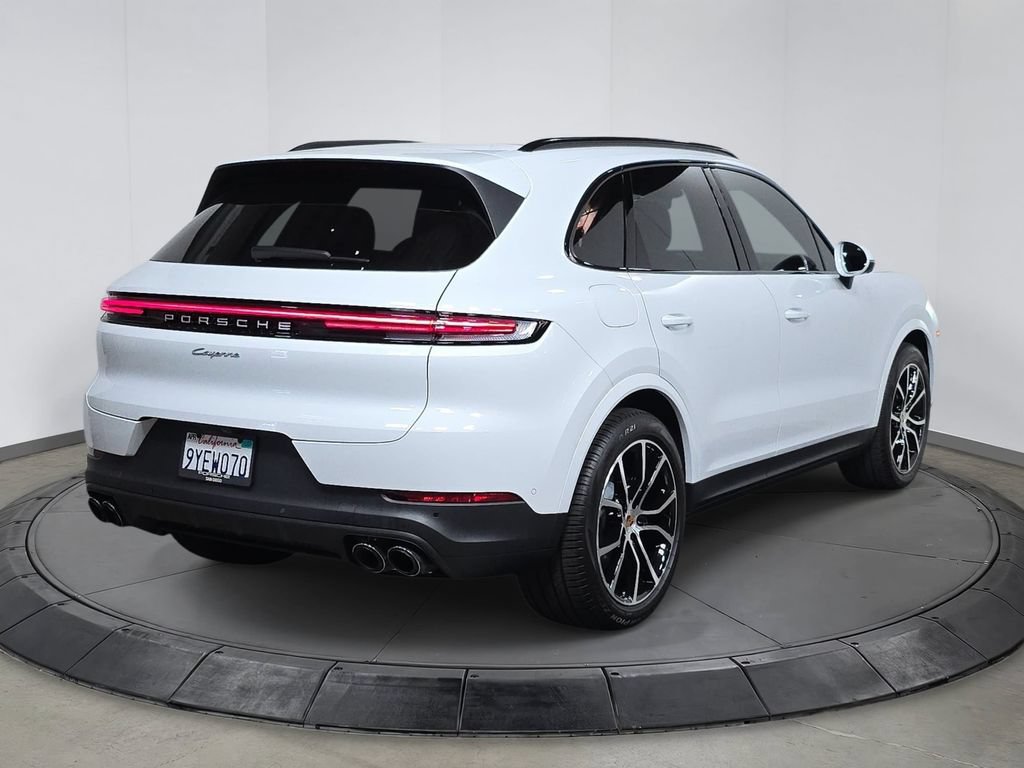 Certified 2026 Porsche Cayenne AWD/4WD image 7