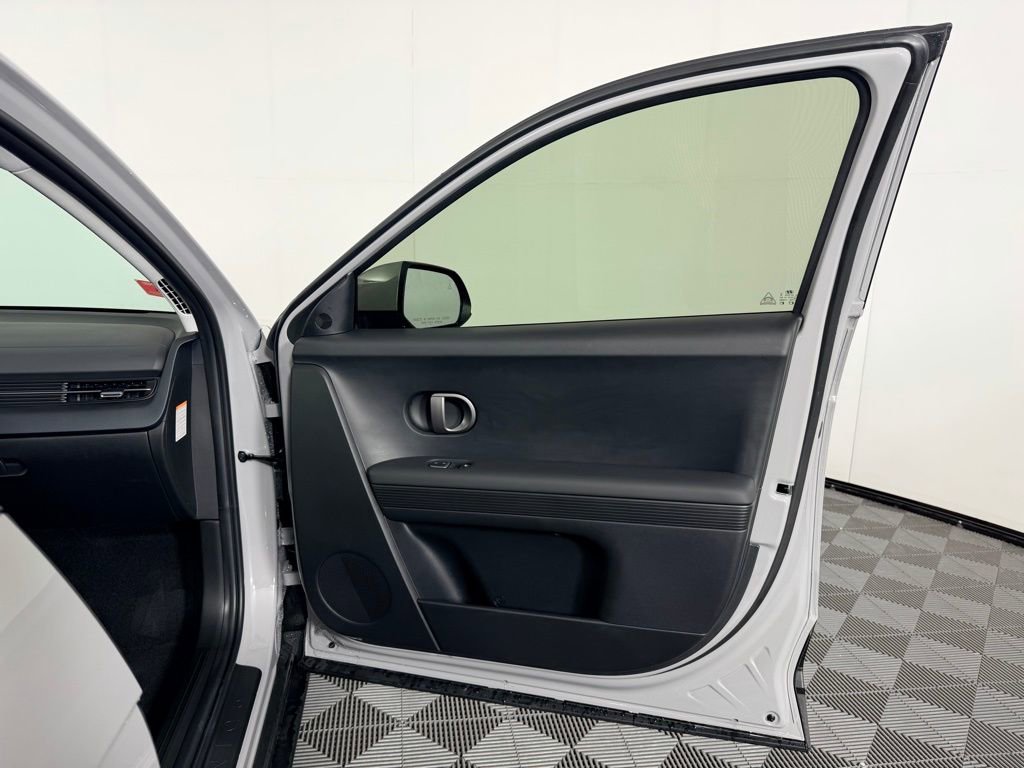 Used 2025 Hyundai Ioniq 5 SEL image 42