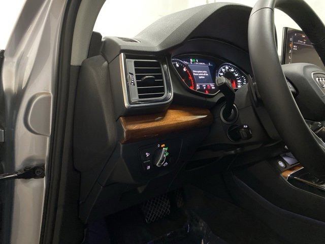 Used 2023 Audi Q5 2.0T Premium w/ Convenience Package image 34