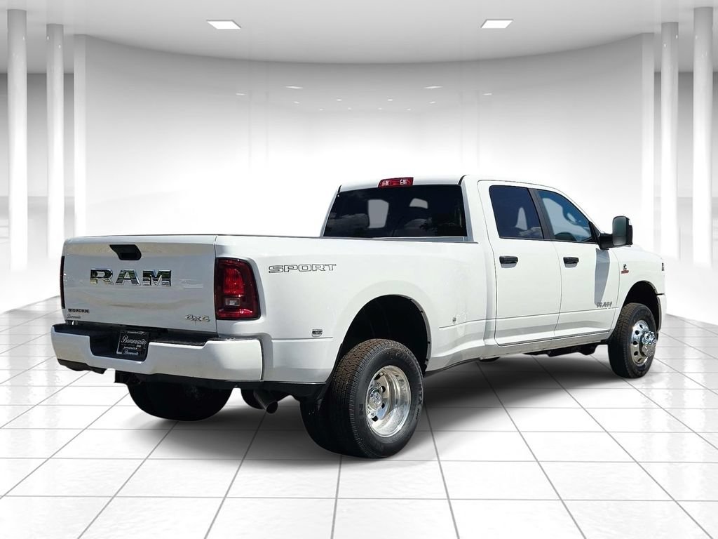 New 2026 RAM 3500 Big Horn AWD/4WD image 3