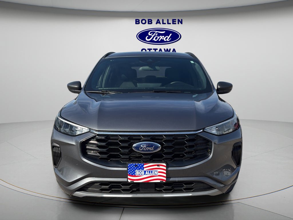 Used 2024 Ford Escape ST-Line w/ Tech Pack #1 image 9