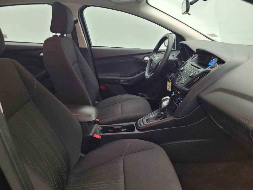 Used 2016 Ford Focus SE FWD image 21