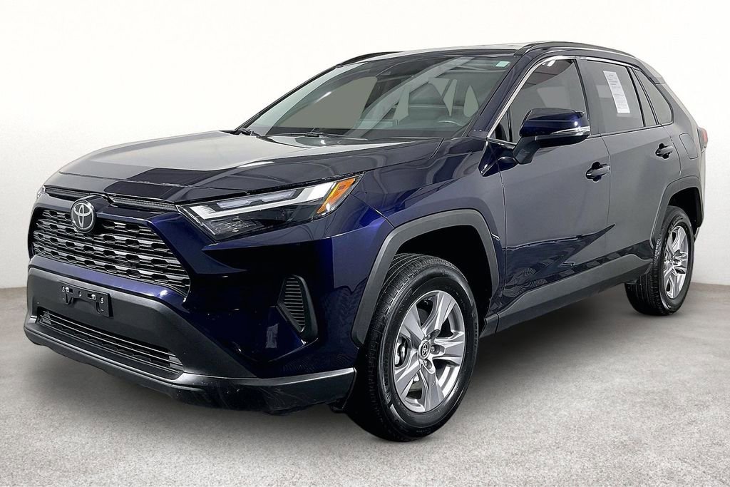 Used 2025 Toyota RAV4 XLE AWD/4WD image 15