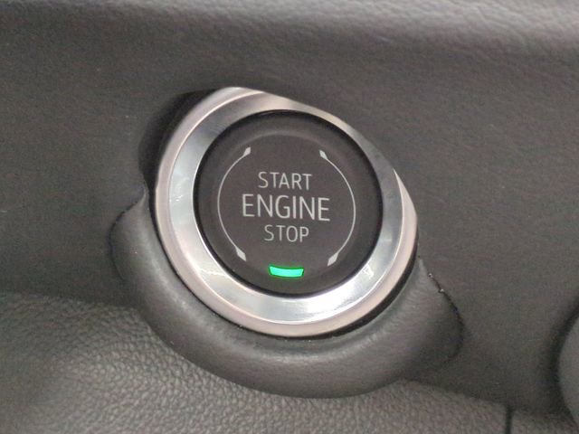 Certified 2025 Chevrolet Suburban LT image 33