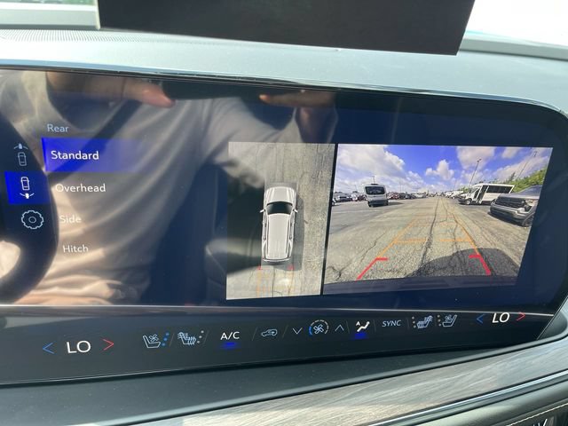 New 2026 Chevrolet Tahoe Premier w/ Sun And Tow Package AWD/4WD image 17