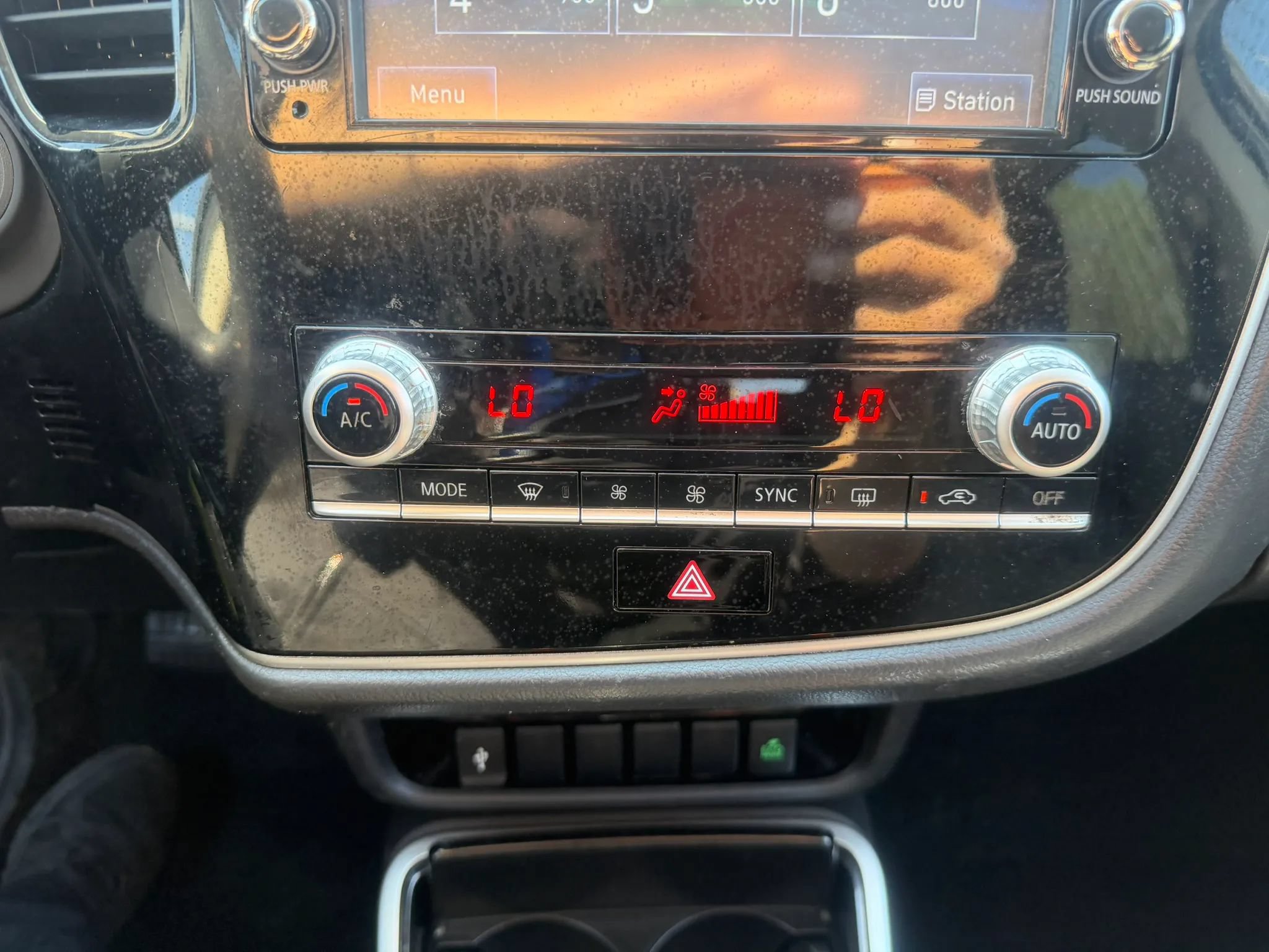 Used 2020 Mitsubishi Outlander ES AWD/4WD image 19