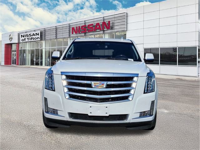 Used 2020 Cadillac Escalade Premium Luxury image 2