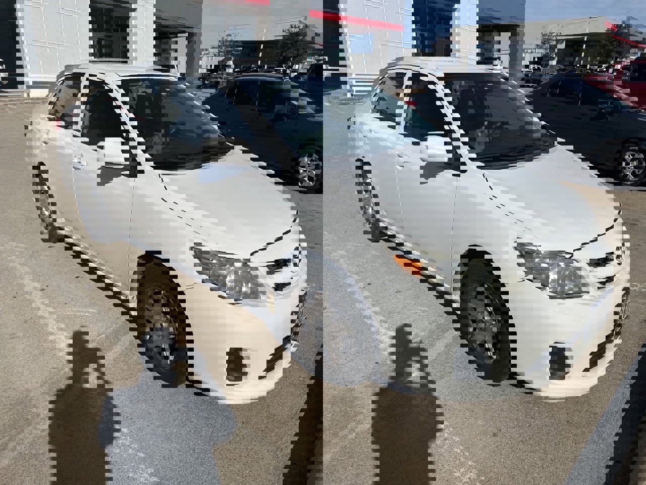 Used 2013 Toyota Corolla LE image 1