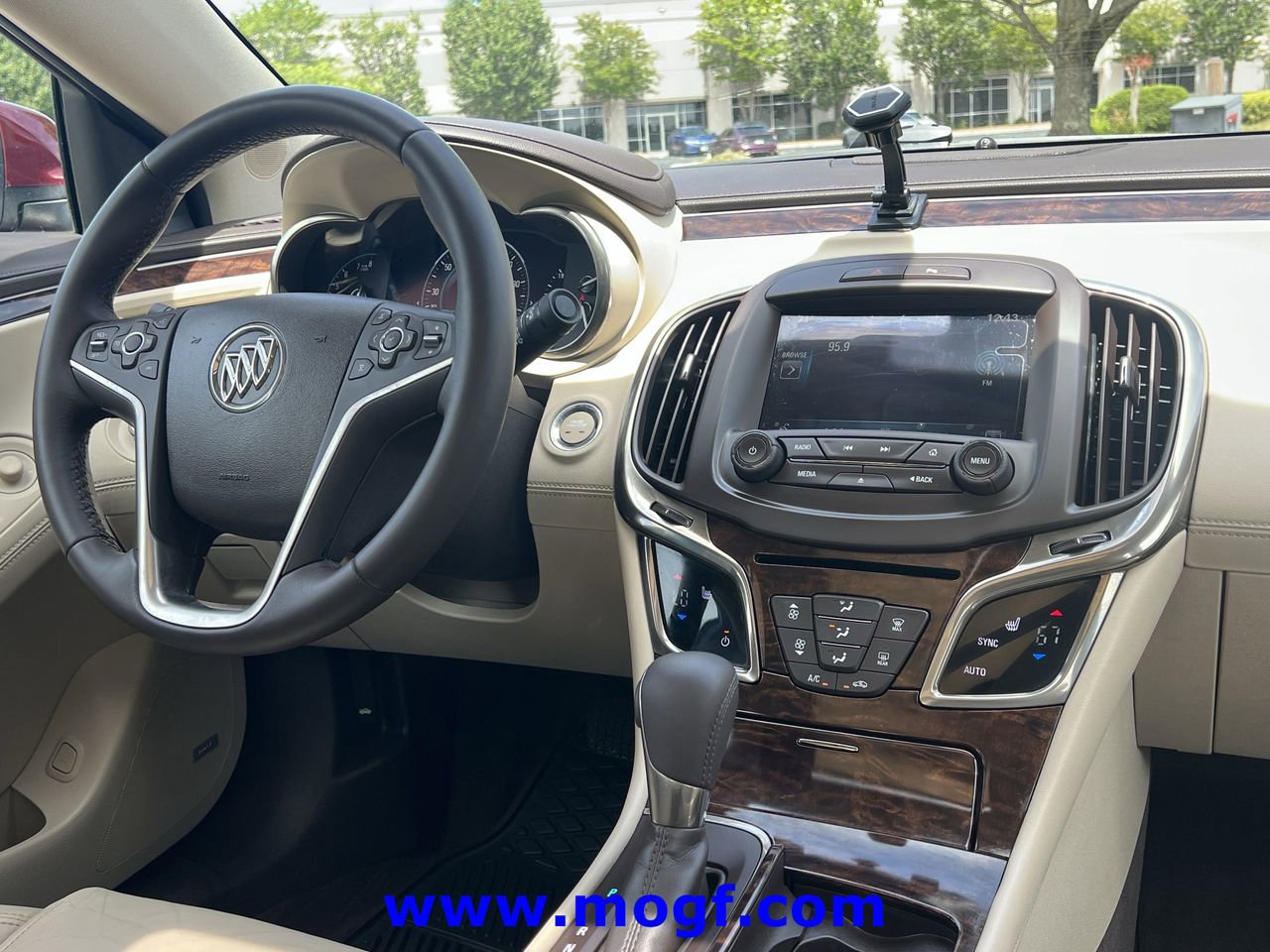 Used 2014 Buick LaCrosse Leather AWD/4WD image 6