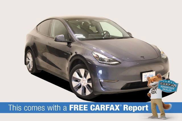 Used 2023 Tesla Model Y Long Range image 2